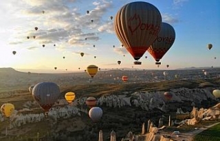 Sıcak hava balonculuğunda zirvedeyiz